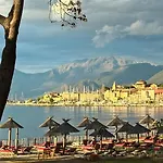 Hotel La Roya Saint-Florent (Corsica)