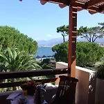 La Roya 4*