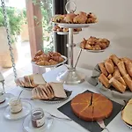 La Roya Hotel