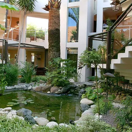 La Roya Hotel 4*