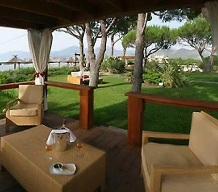 Hotel La Roya Saint-Florent (Corsica)