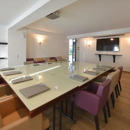 La Roya Hotel