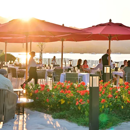 La Roya Hotel 4*