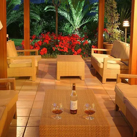 酒店 La Roya 4*