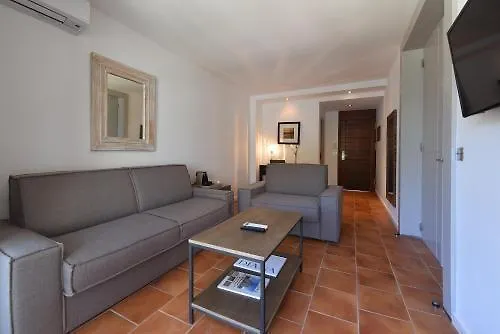 Hotel La Roya