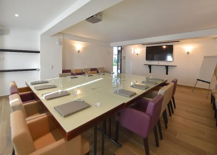 La Roya Hotel