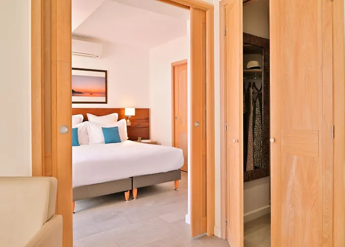 La Roya 4* Saint-Florent (Corsica)