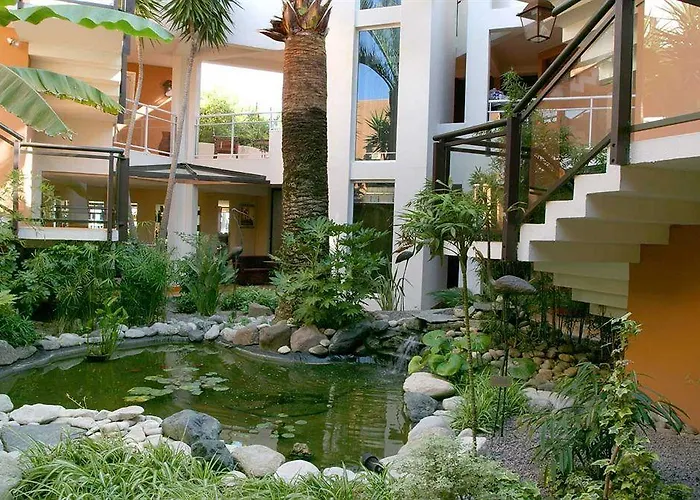 La Roya Hotel 4*