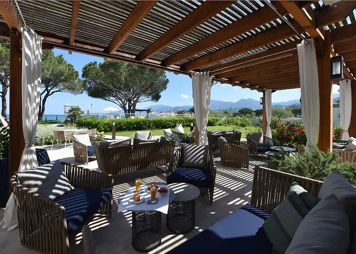 La Roya Hotel