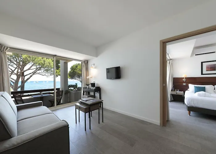 Hotel La Roya